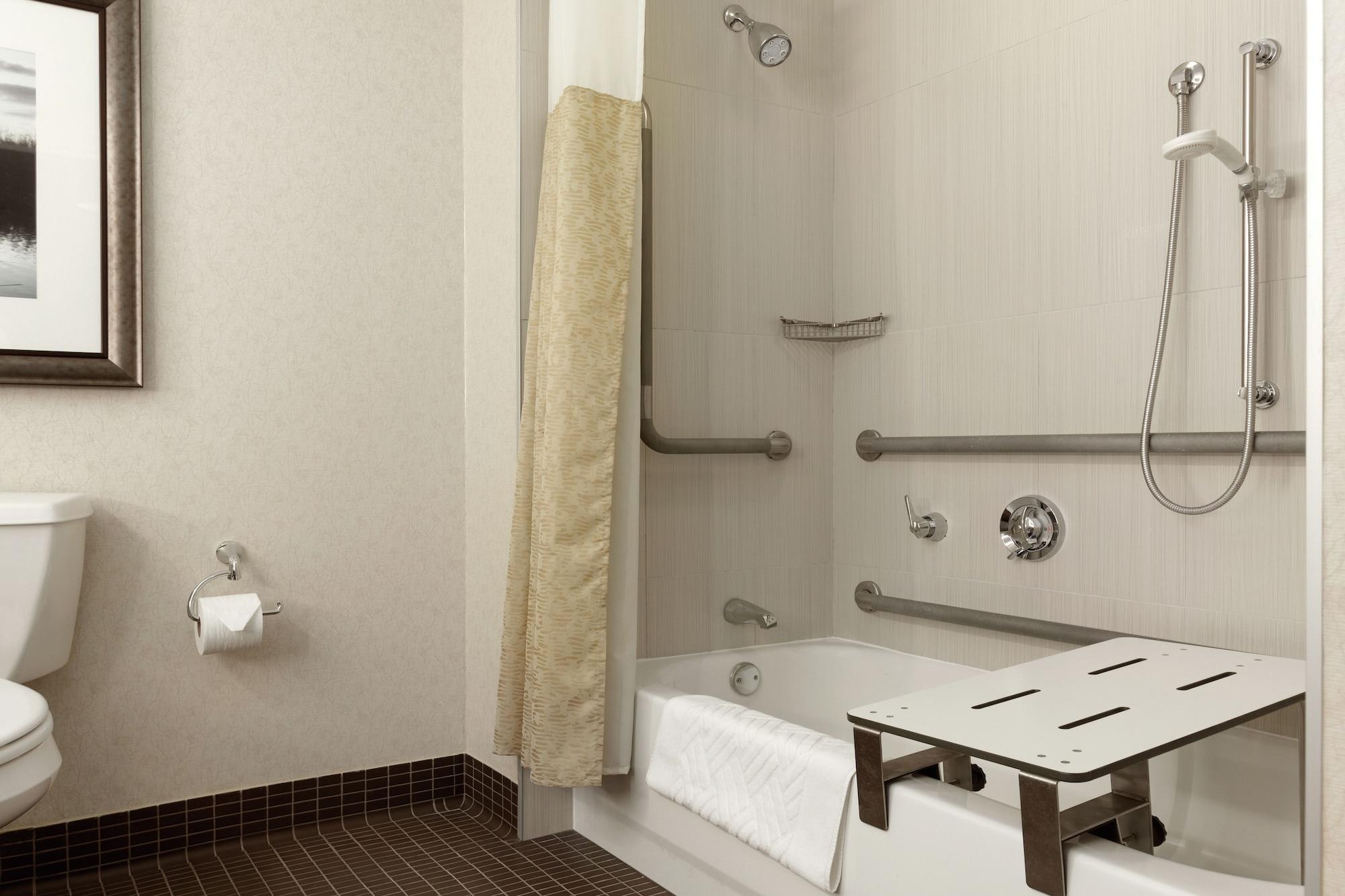 Doubletree By Hilton Hotel Boston Bayside Εξωτερικό φωτογραφία
