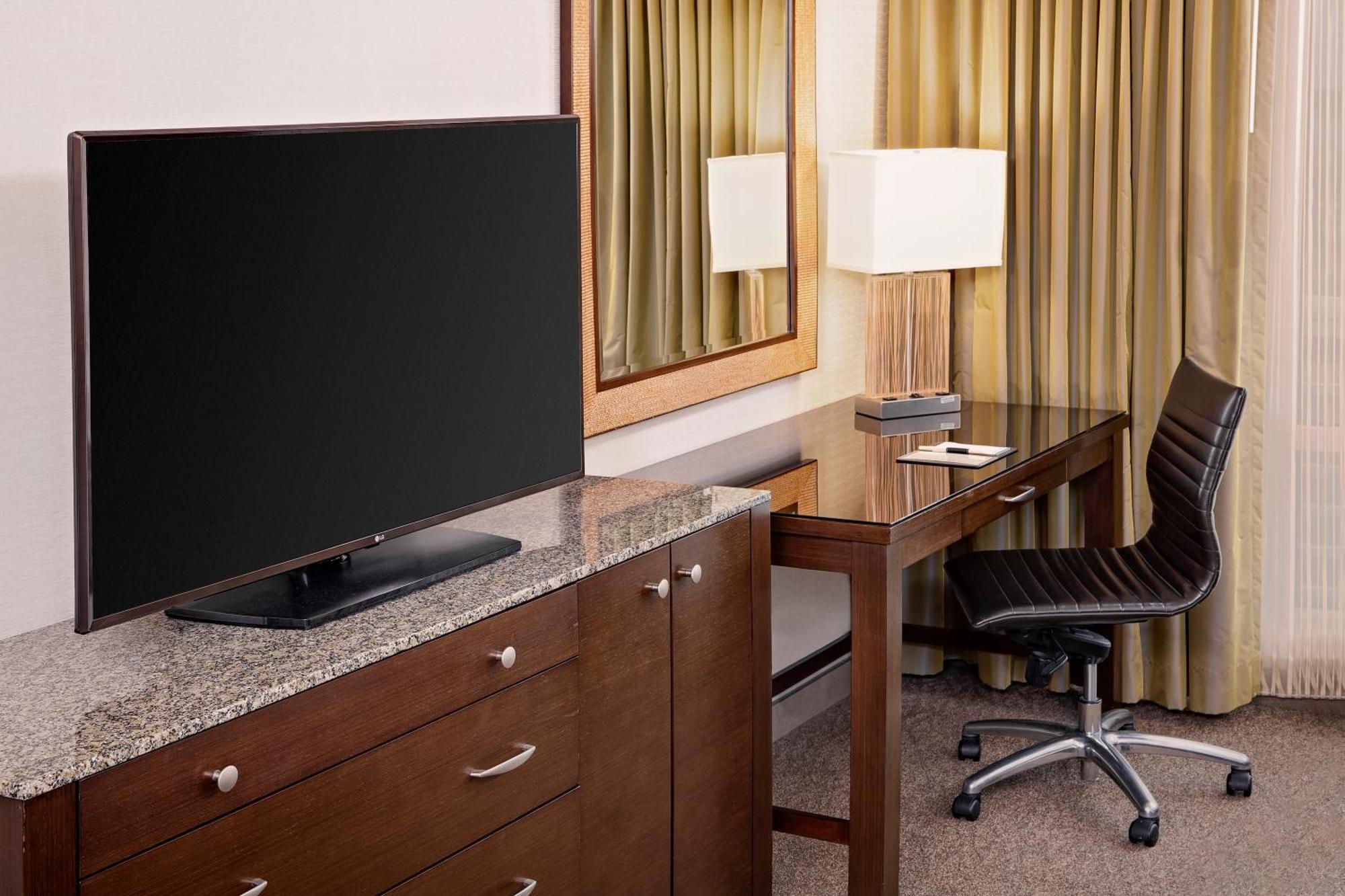 Doubletree By Hilton Hotel Boston Bayside Εξωτερικό φωτογραφία
