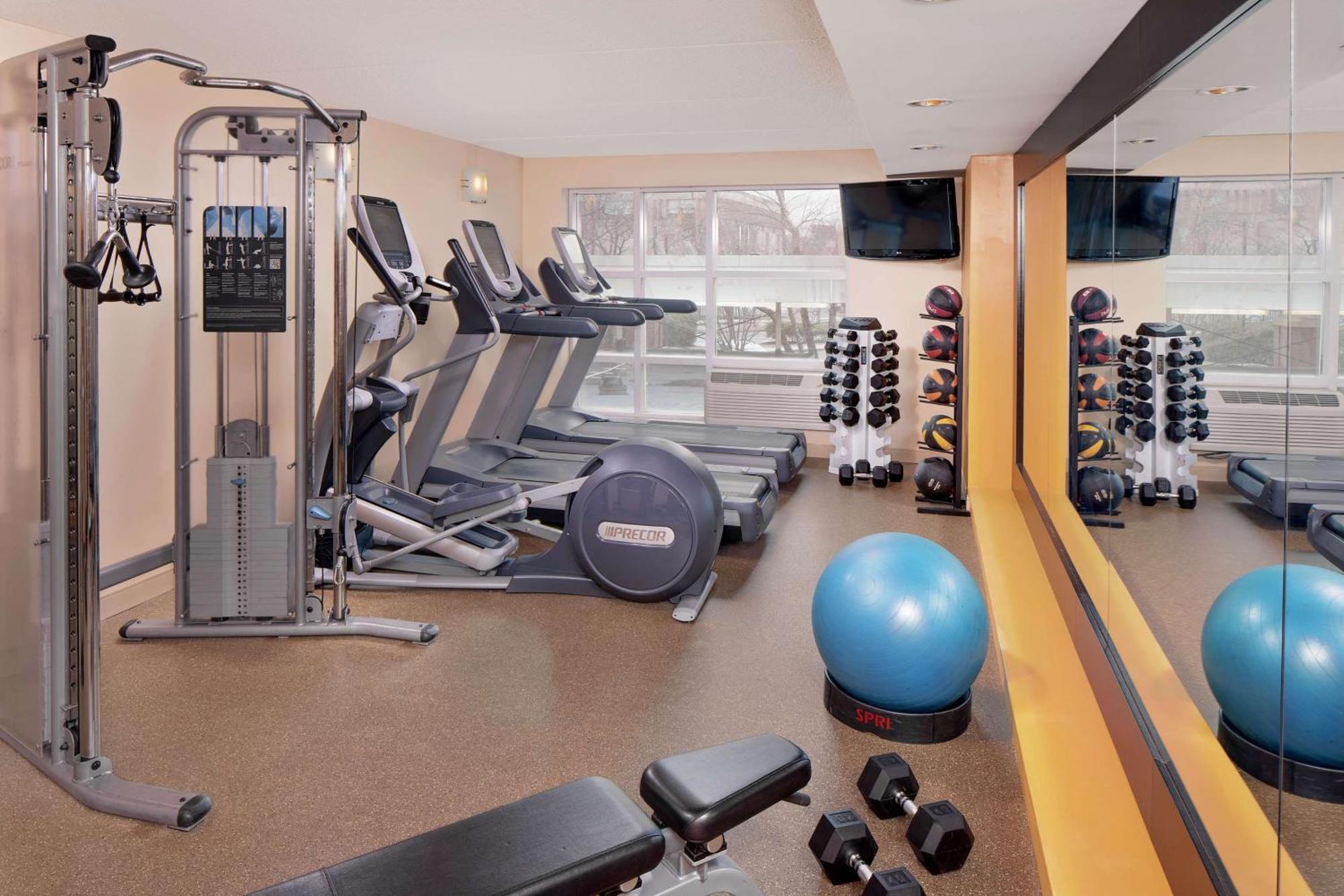 Doubletree By Hilton Hotel Boston Bayside Εξωτερικό φωτογραφία