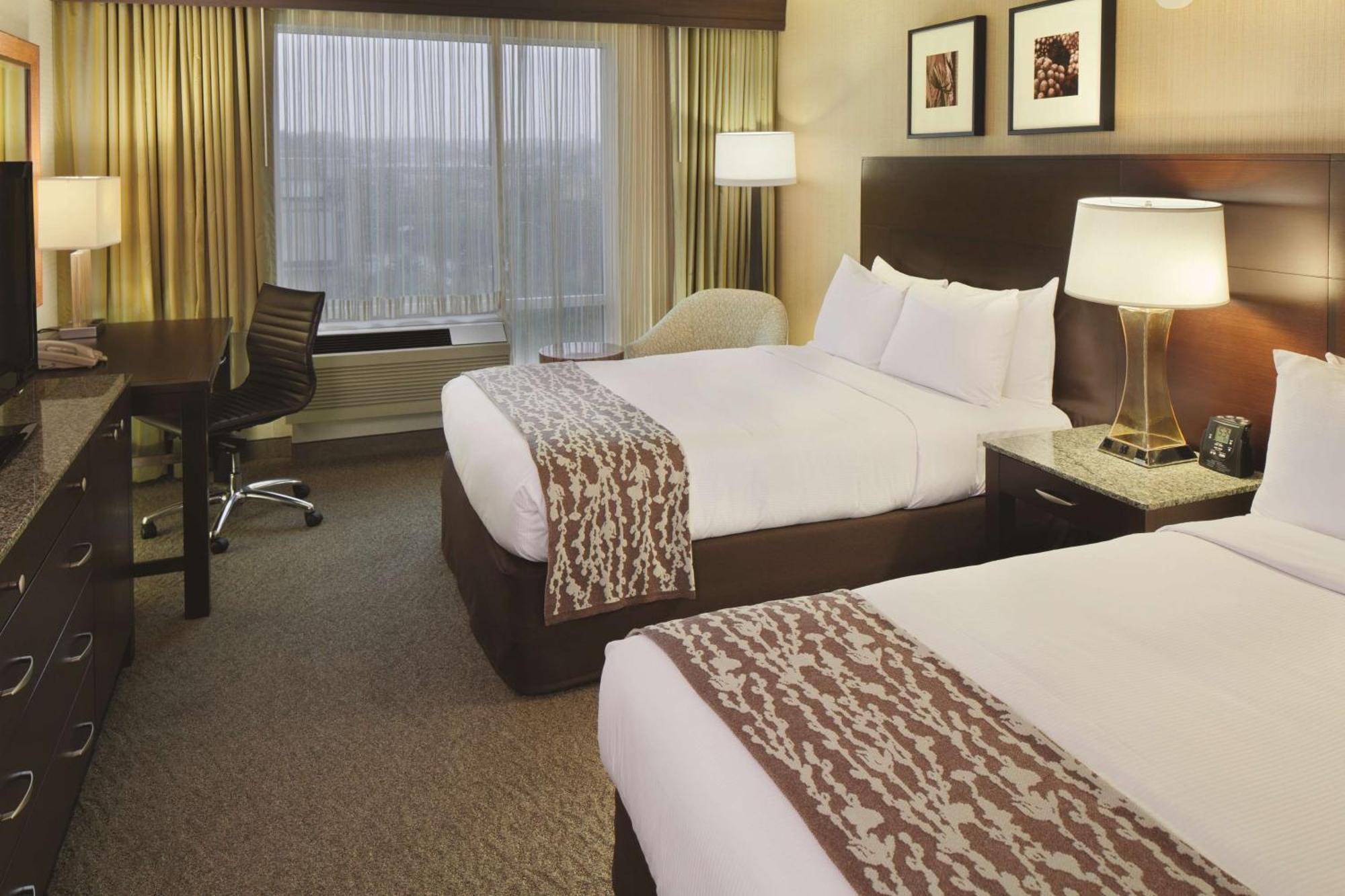 Doubletree By Hilton Hotel Boston Bayside Εξωτερικό φωτογραφία