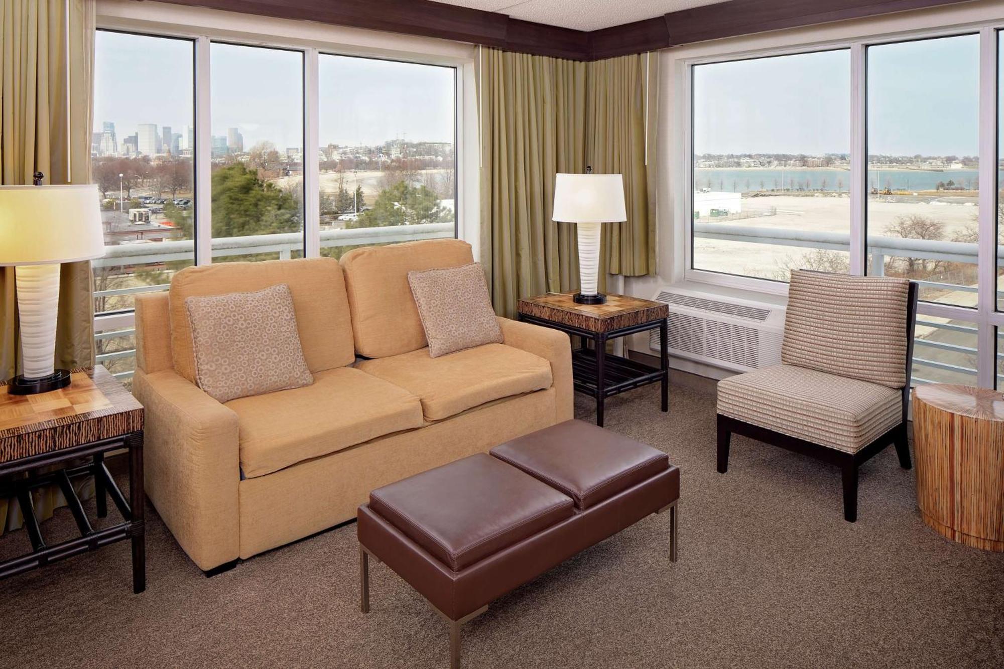Doubletree By Hilton Hotel Boston Bayside Εξωτερικό φωτογραφία