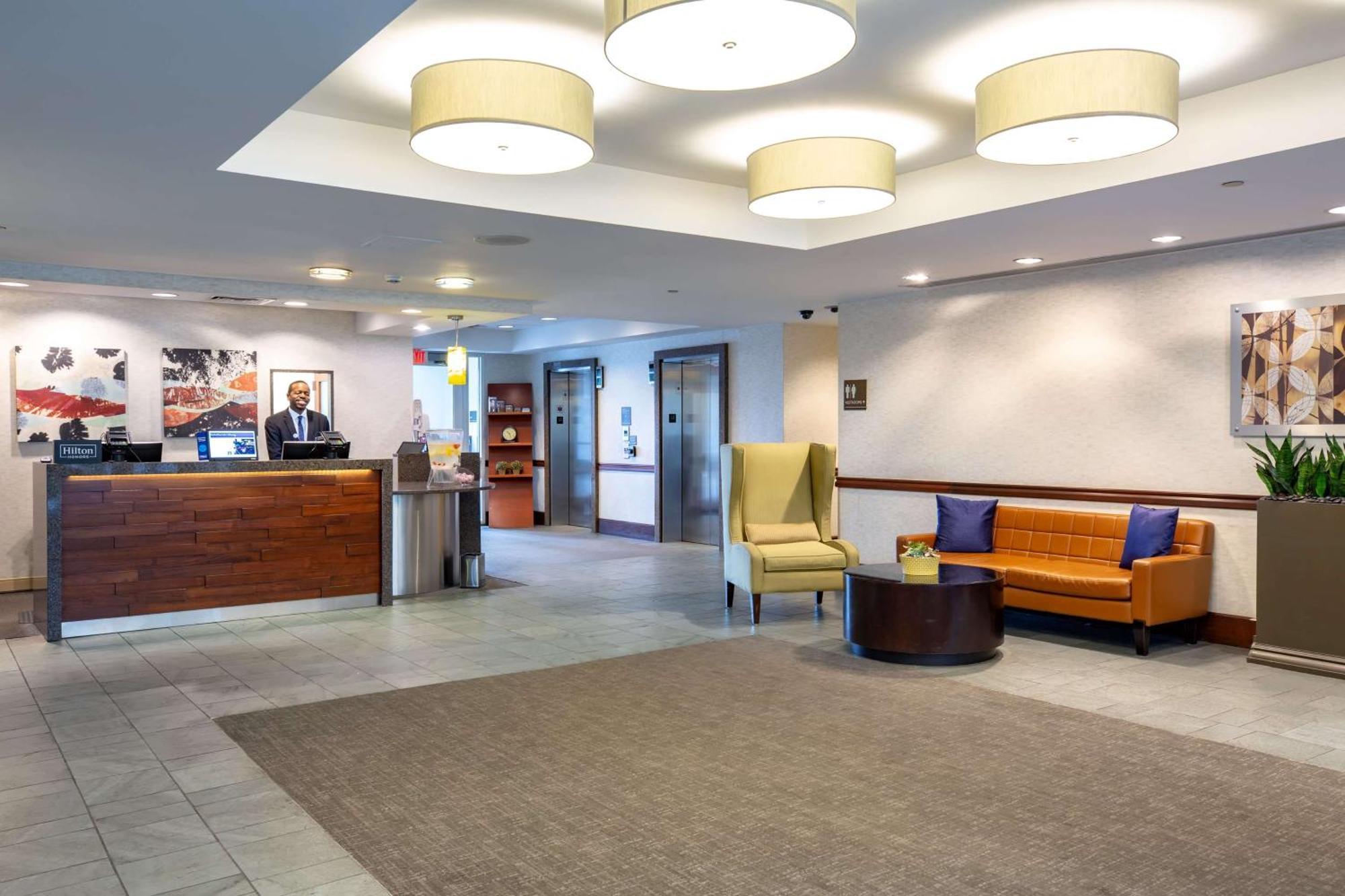 Doubletree By Hilton Hotel Boston Bayside Εξωτερικό φωτογραφία
