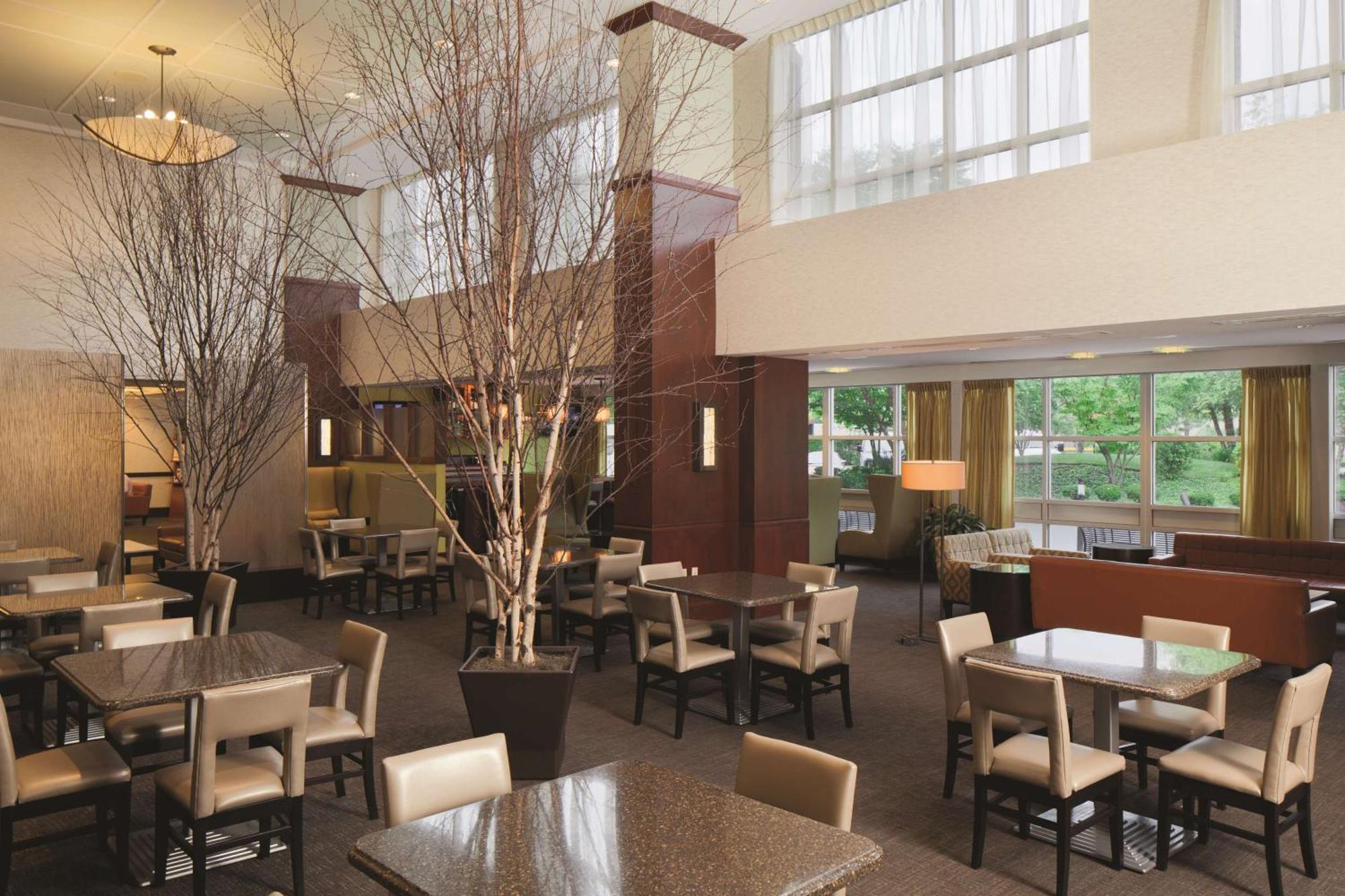 Doubletree By Hilton Hotel Boston Bayside Εξωτερικό φωτογραφία